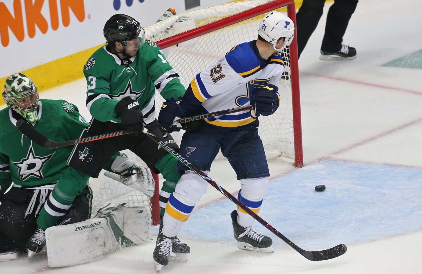 Blues and Stars skate in Game 3 of their playoff